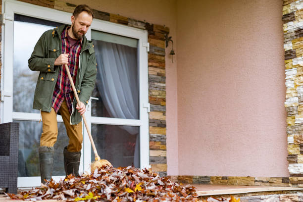 Best Commercial Cleanout Services  in Woodlake, CA